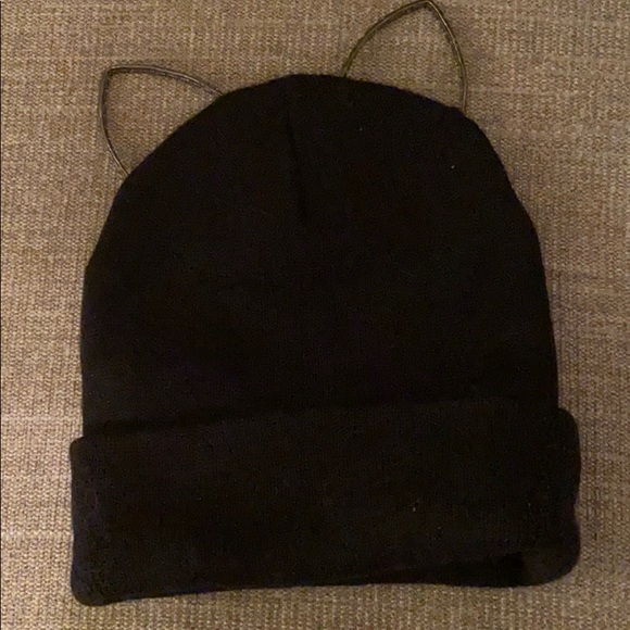 Accessories - Cat ears winter hat